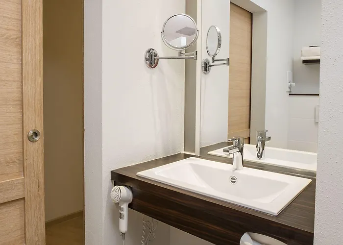 Filla Andre Hotel 3*